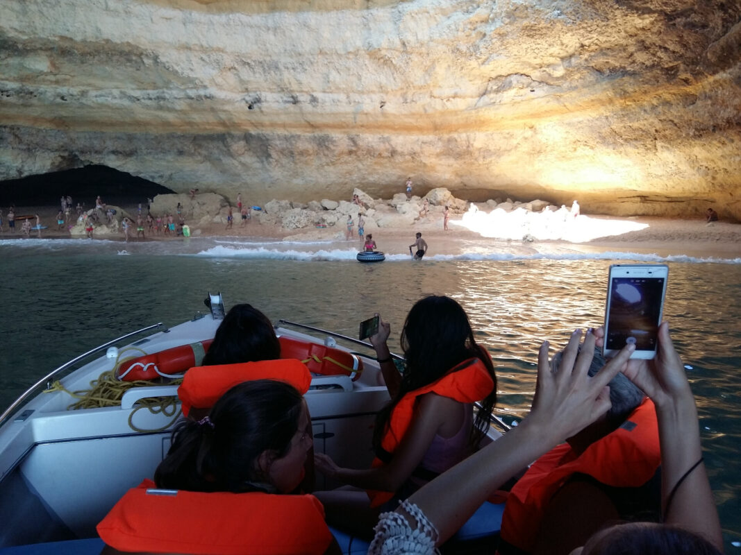 5bc46424bb678280527304